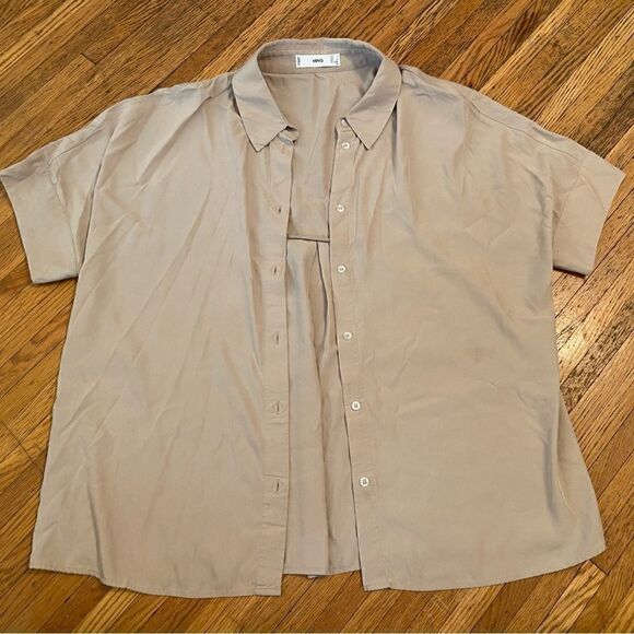 Mango (MNG) Aritzia tan/beige oversized short sleeve button down shirt - Picture 1 of 4